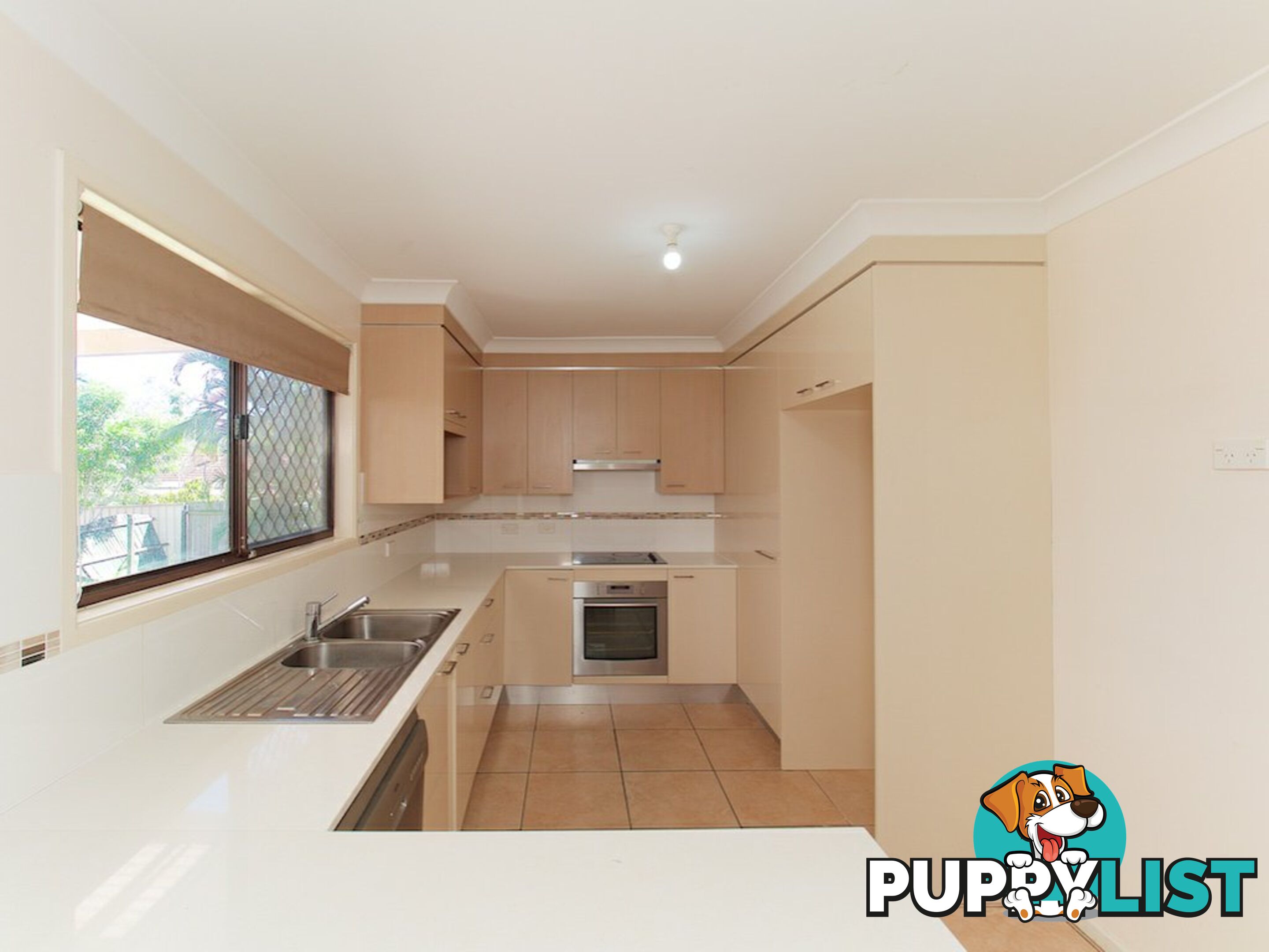 57 Kilby Street CRESTMEAD QLD 4132