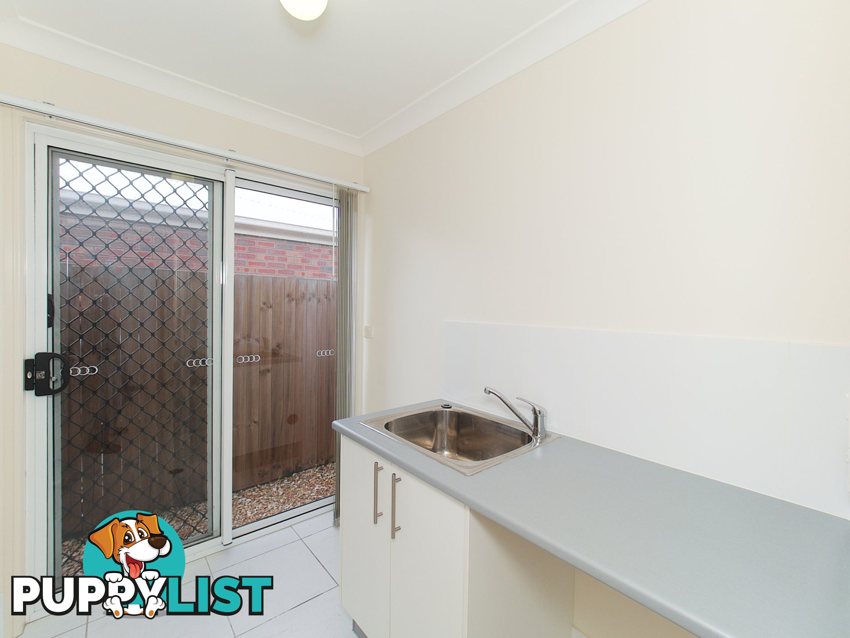 6 Regeling Court LOGANLEA QLD 4131