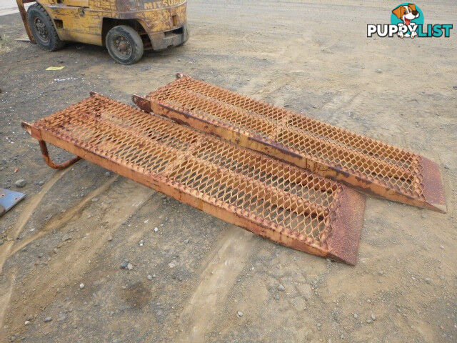 Unknown Set of ramps Miscellaneous Parts