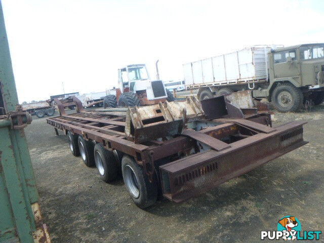 Custom Semi Low Loader/Platform Trailer