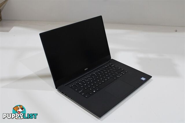 DELL XPS 15 9560