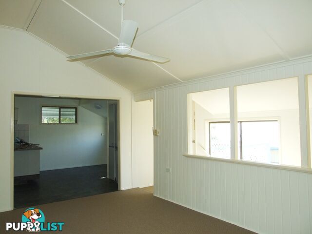 32 Regent Street Granville QLD 4650