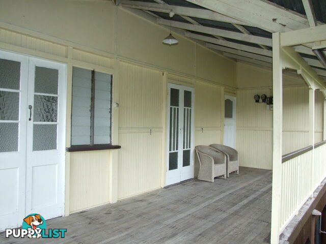 27 Regent Street GRANVILLE QLD 4650