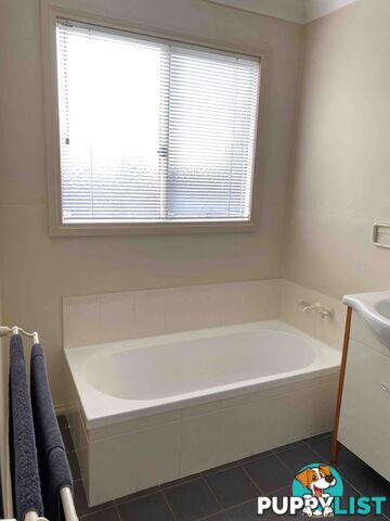 4 Robinson Street ZEEHAN TAS 7469
