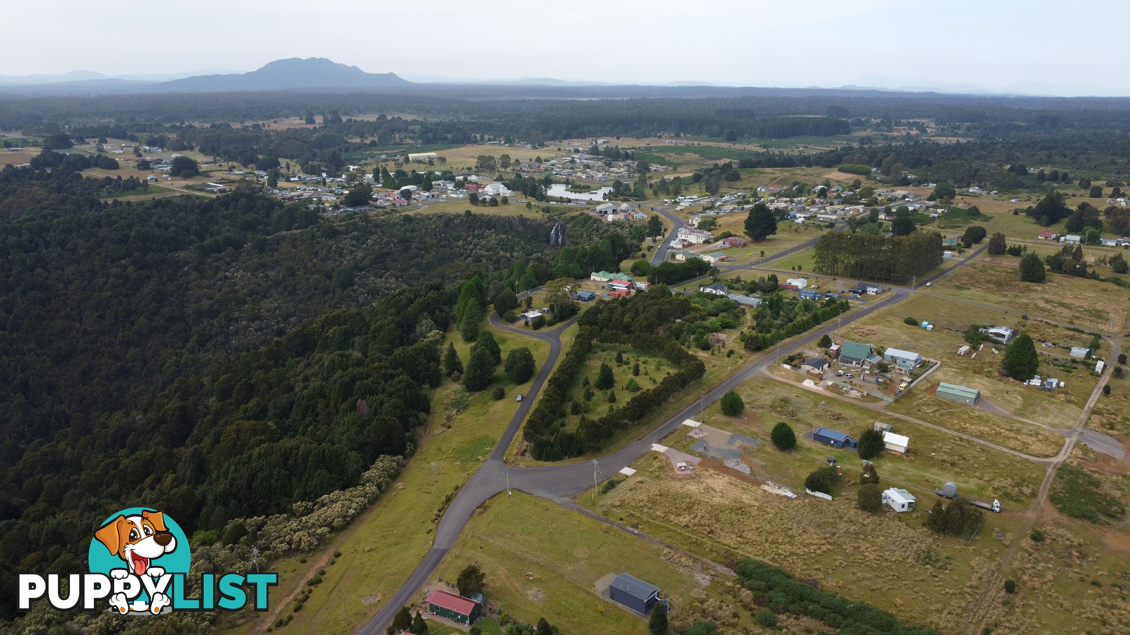 8 Mount Road WARATAH TAS 7321