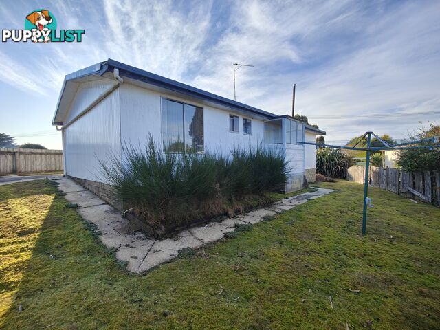 6 Little Quiggin Street WARATAH TAS 7321