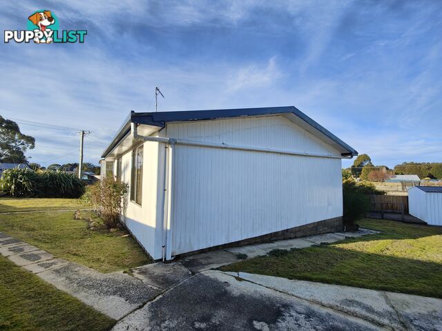 6 Little Quiggin Street WARATAH TAS 7321
