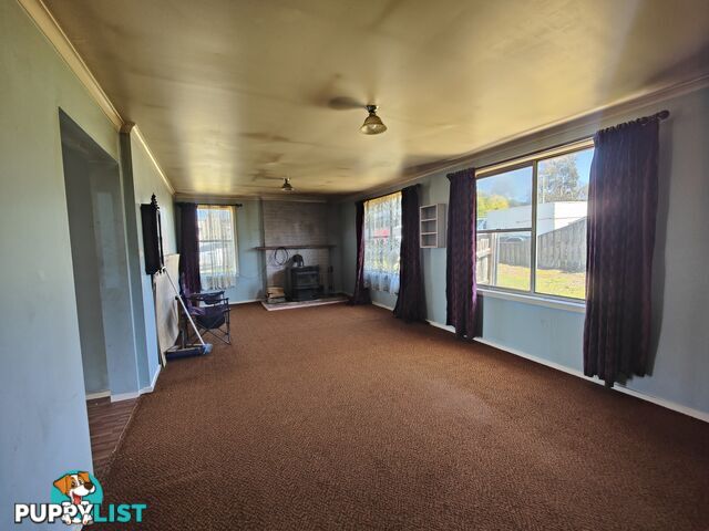 11 Collins Street WARATAH TAS 7321