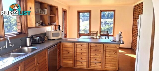 98 Creamery Road SULPHUR CREEK TAS 7316