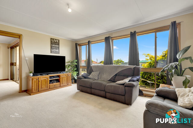 28 Simpson Street SOMERSET TAS 7322