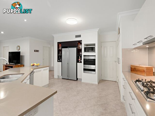 1 Whipbird Way BELMONT NSW 2280