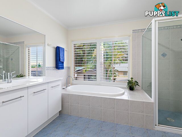 1 Whipbird Way BELMONT NSW 2280