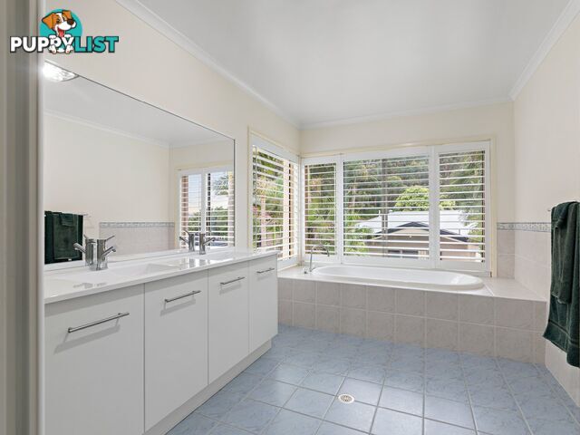 1 Whipbird Way BELMONT NSW 2280