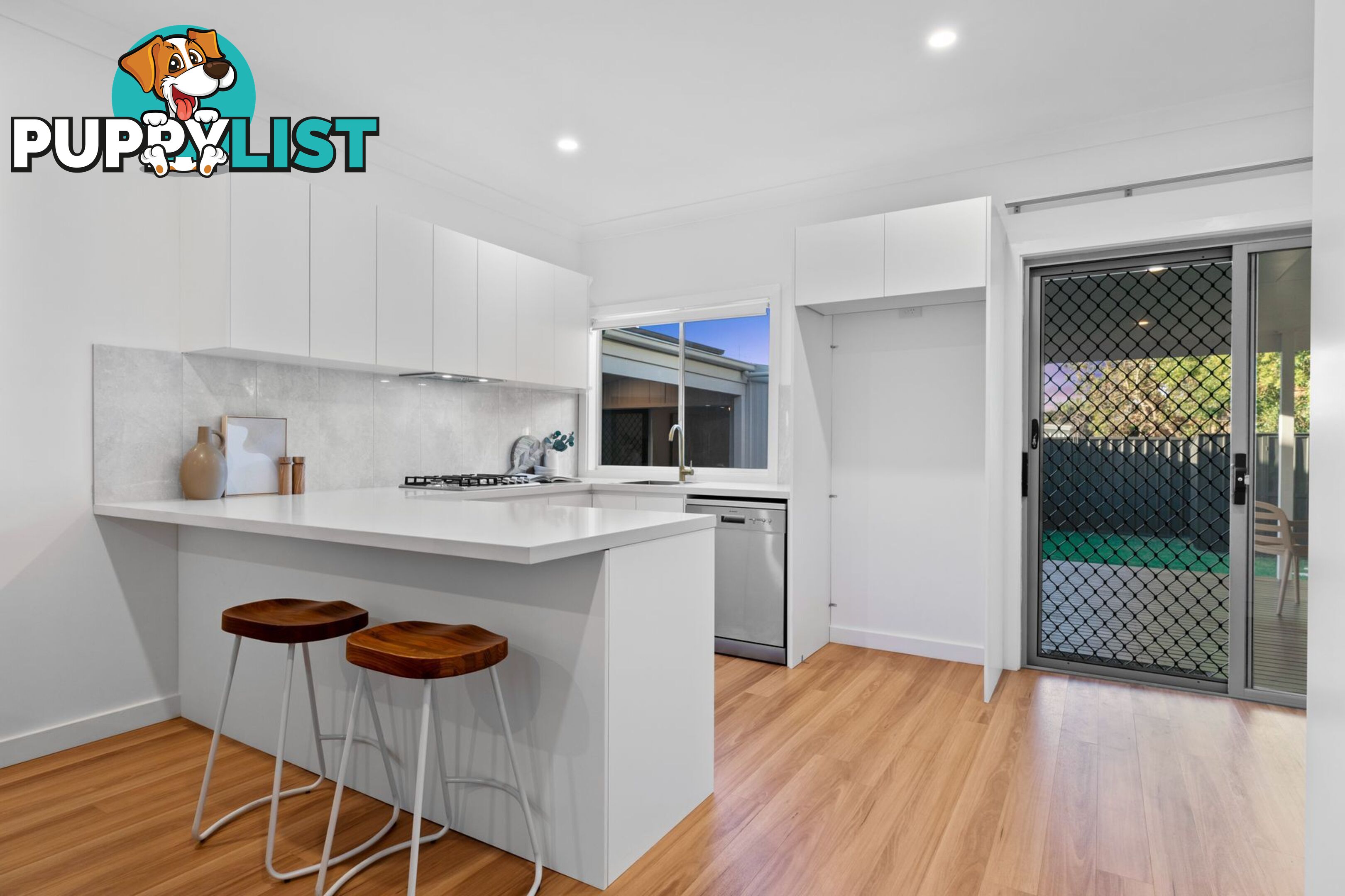 18 Beach Street BELMONT SOUTH NSW 2280