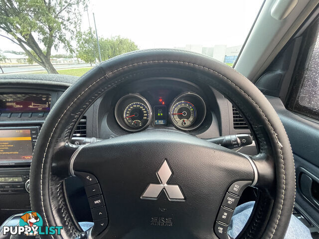 2009 Mitsubishi Pajero Deluxe Sedan Automatic