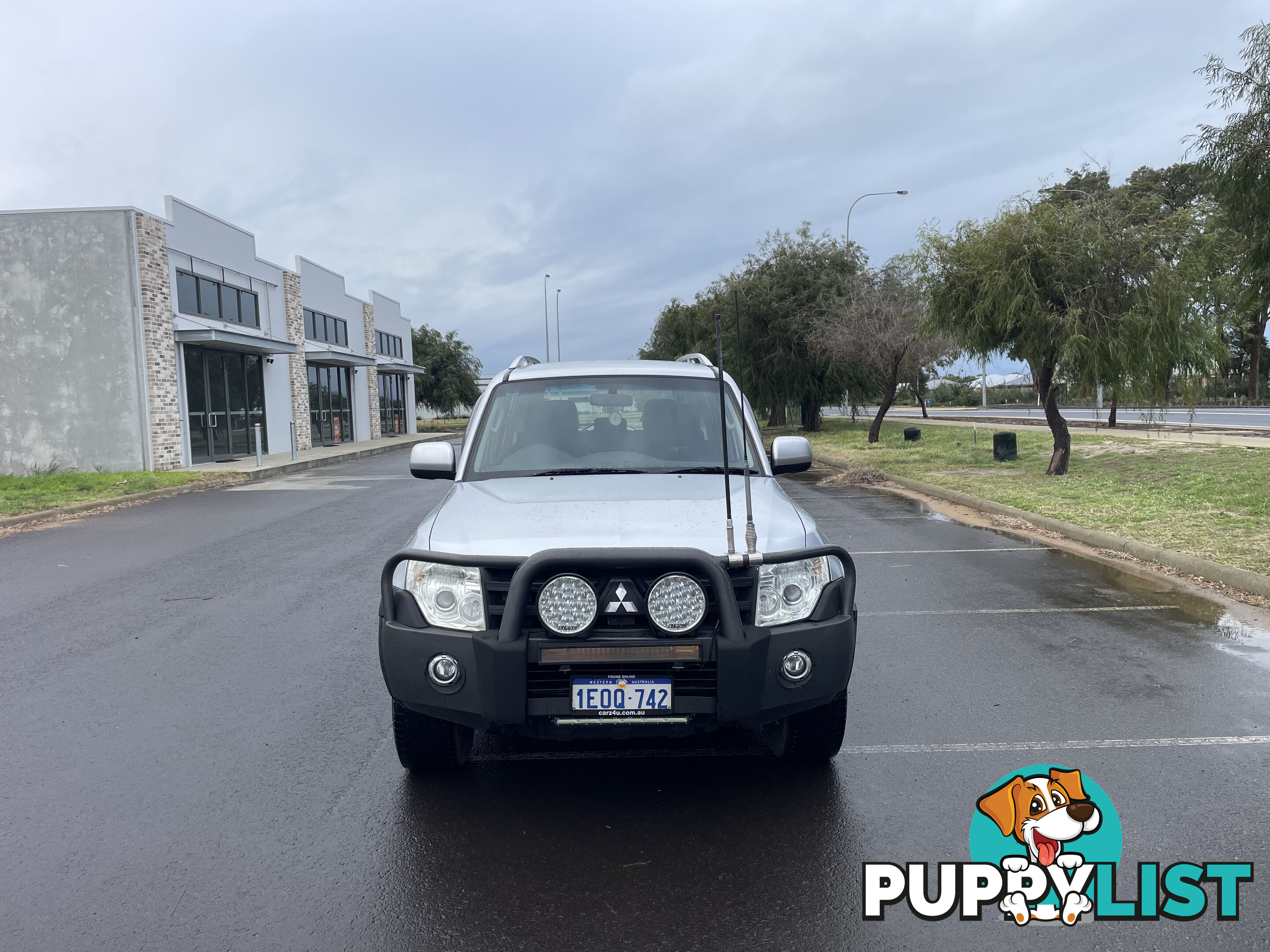 2009 Mitsubishi Pajero Deluxe Sedan Automatic