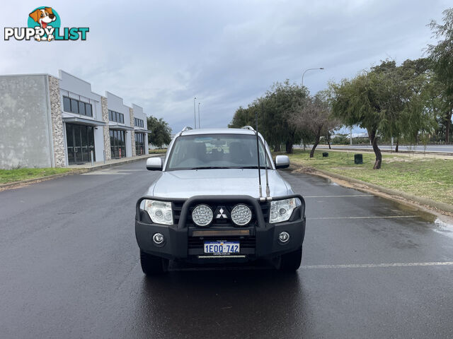 2009 Mitsubishi Pajero Deluxe Sedan Automatic