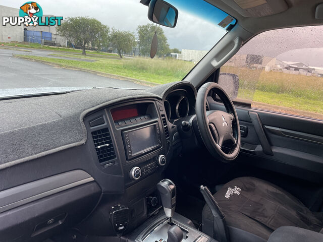 2009 Mitsubishi Pajero Deluxe Sedan Automatic