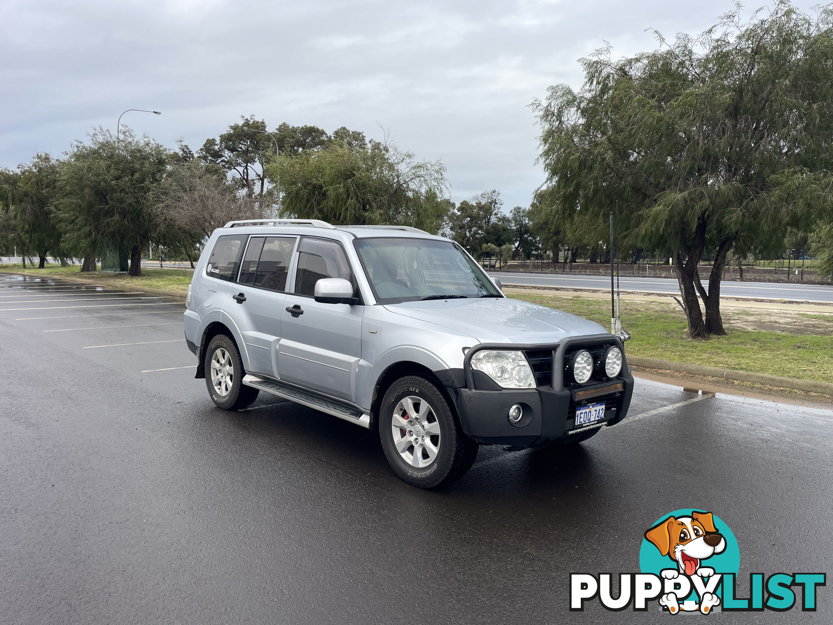 2009 Mitsubishi Pajero Deluxe Sedan Automatic