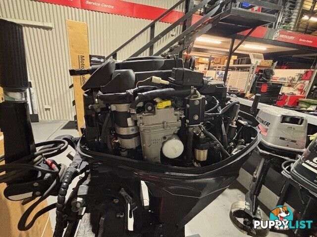 Mercury 30 HP efi 4 stroke tiller/power trim long shaft