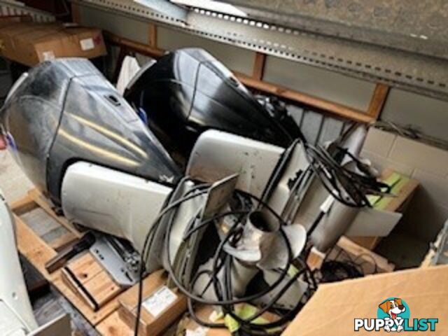 2 x 300 HP V8 Mercury AMS Verado Outboards 2020 model - ENGINES ONLY