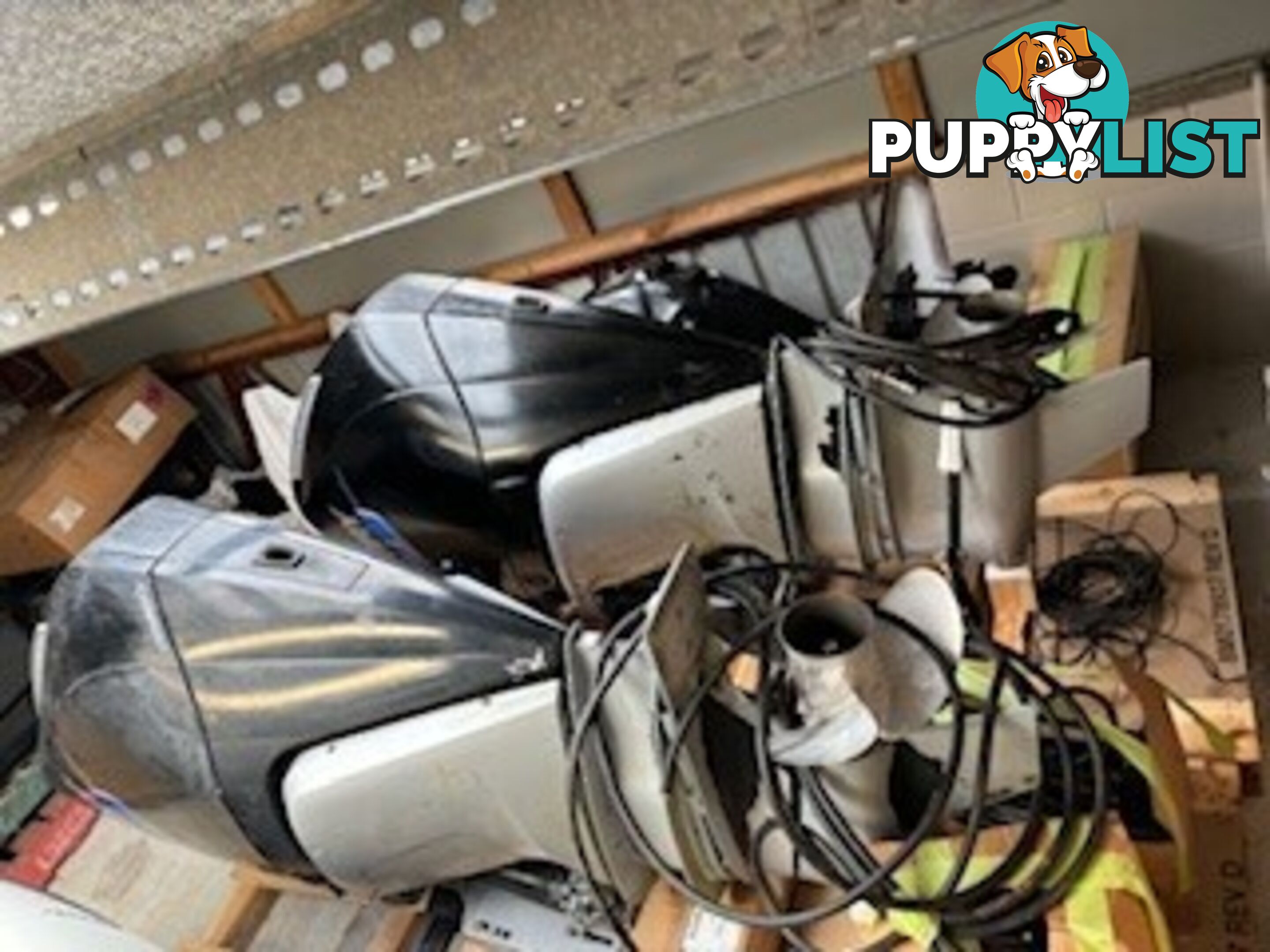 2 x 300 HP V8 Mercury AMS Verado Outboards 2020 model - ENGINES ONLY