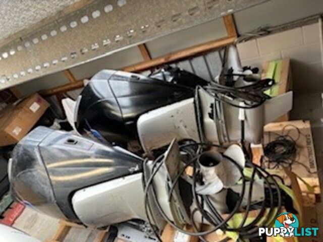 2 x 300 HP V8 Mercury AMS Verado Outboards 2020 model - ENGINES ONLY