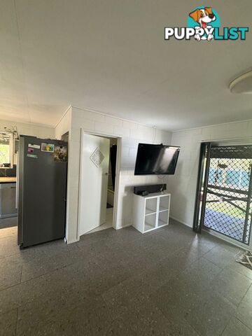 36 CARLISLE CRESCENT BLOOMSBURY QLD 4799