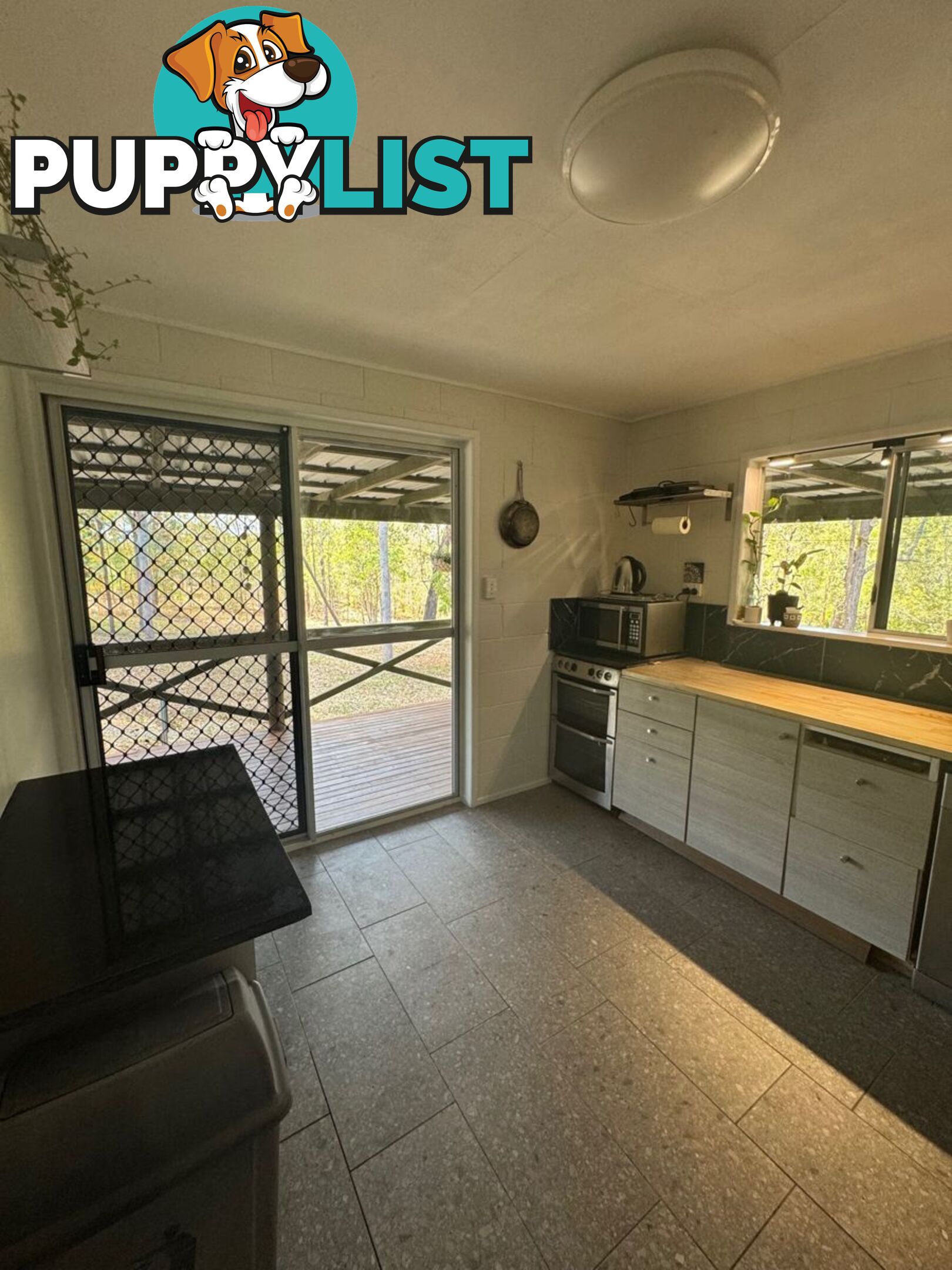 36 CARLISLE CRESCENT BLOOMSBURY QLD 4799