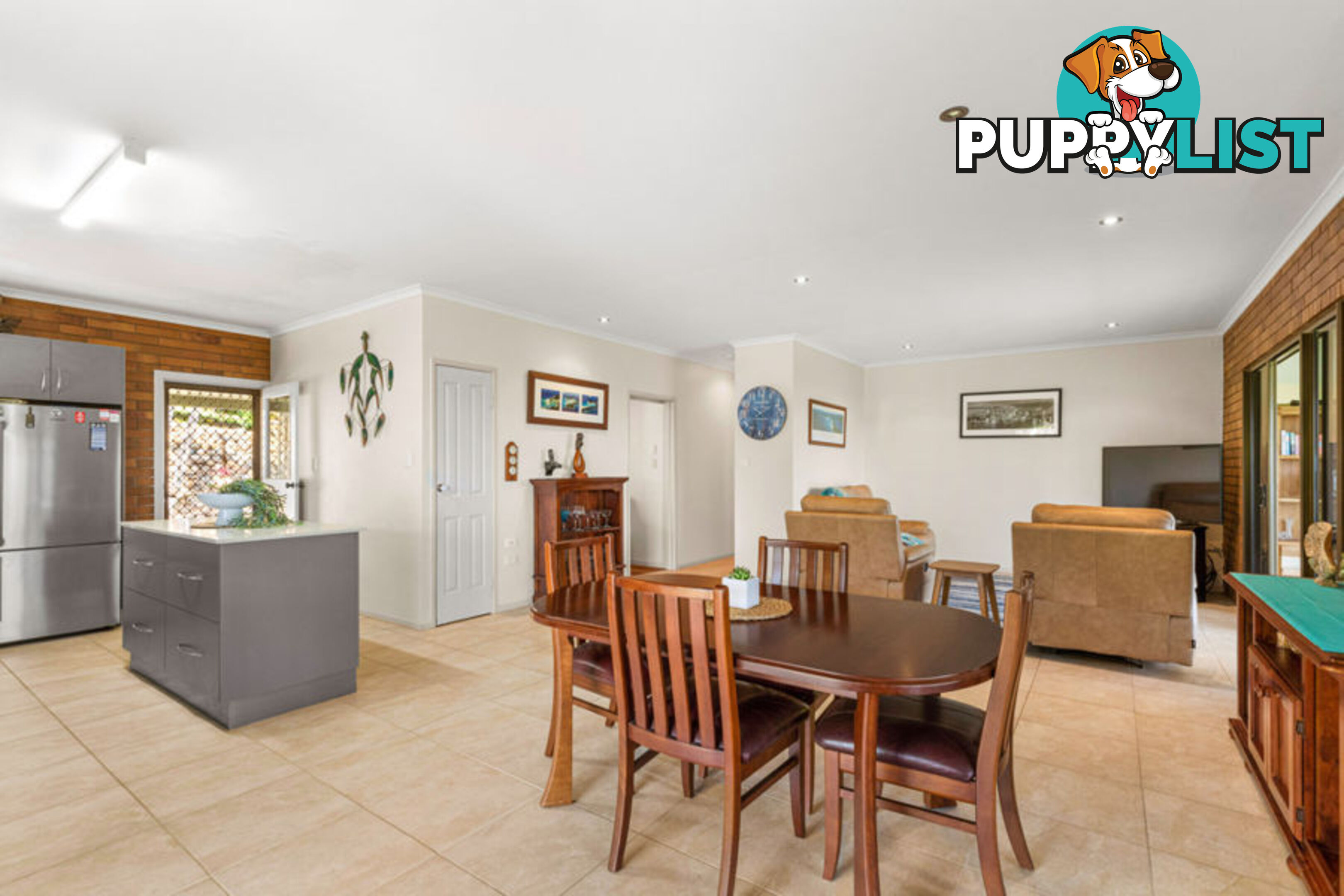 11 O'FLYNN CRESCENT MIDGE POINT QLD 4799