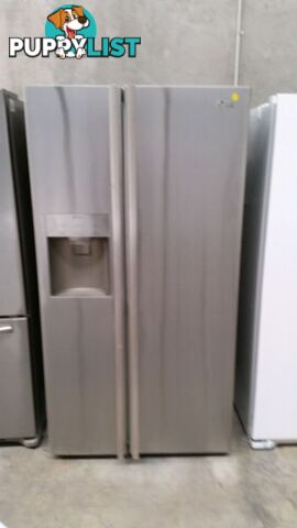 Lg side by side fridge 639 litre