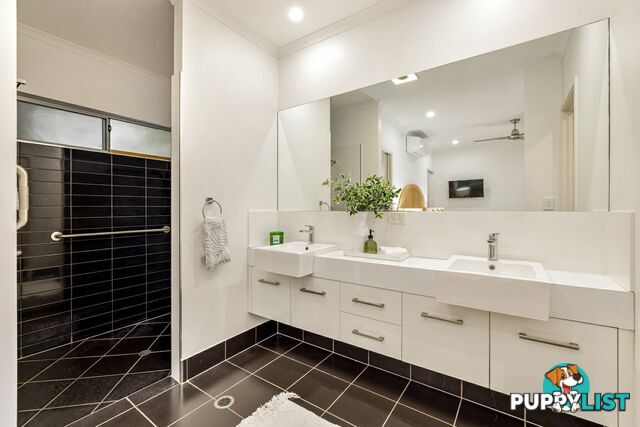 19 Springbrook Avenue REDLYNCH QLD 4870