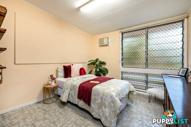 16-18 Oxley Street EDGE HILL QLD 4870