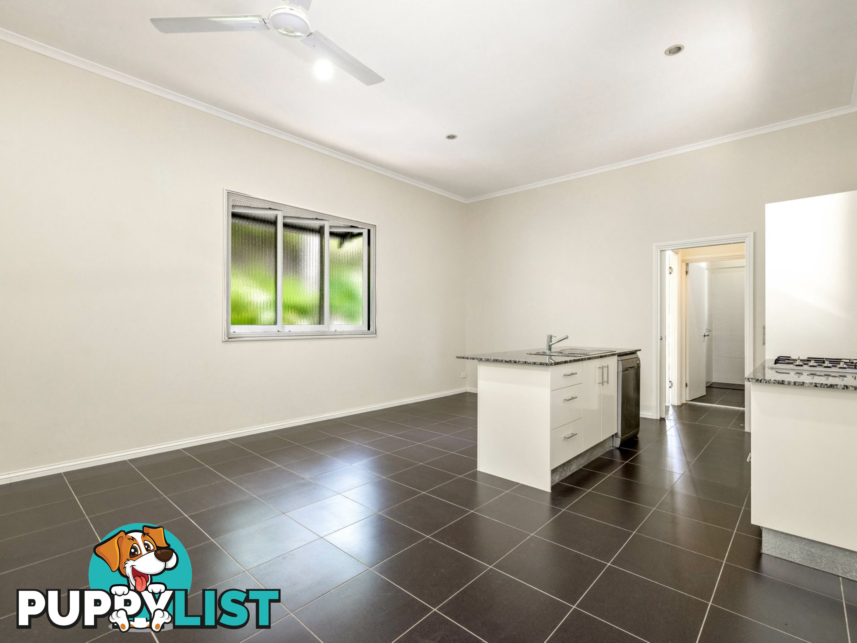 28 Friend Street EDGE HILL QLD 4870