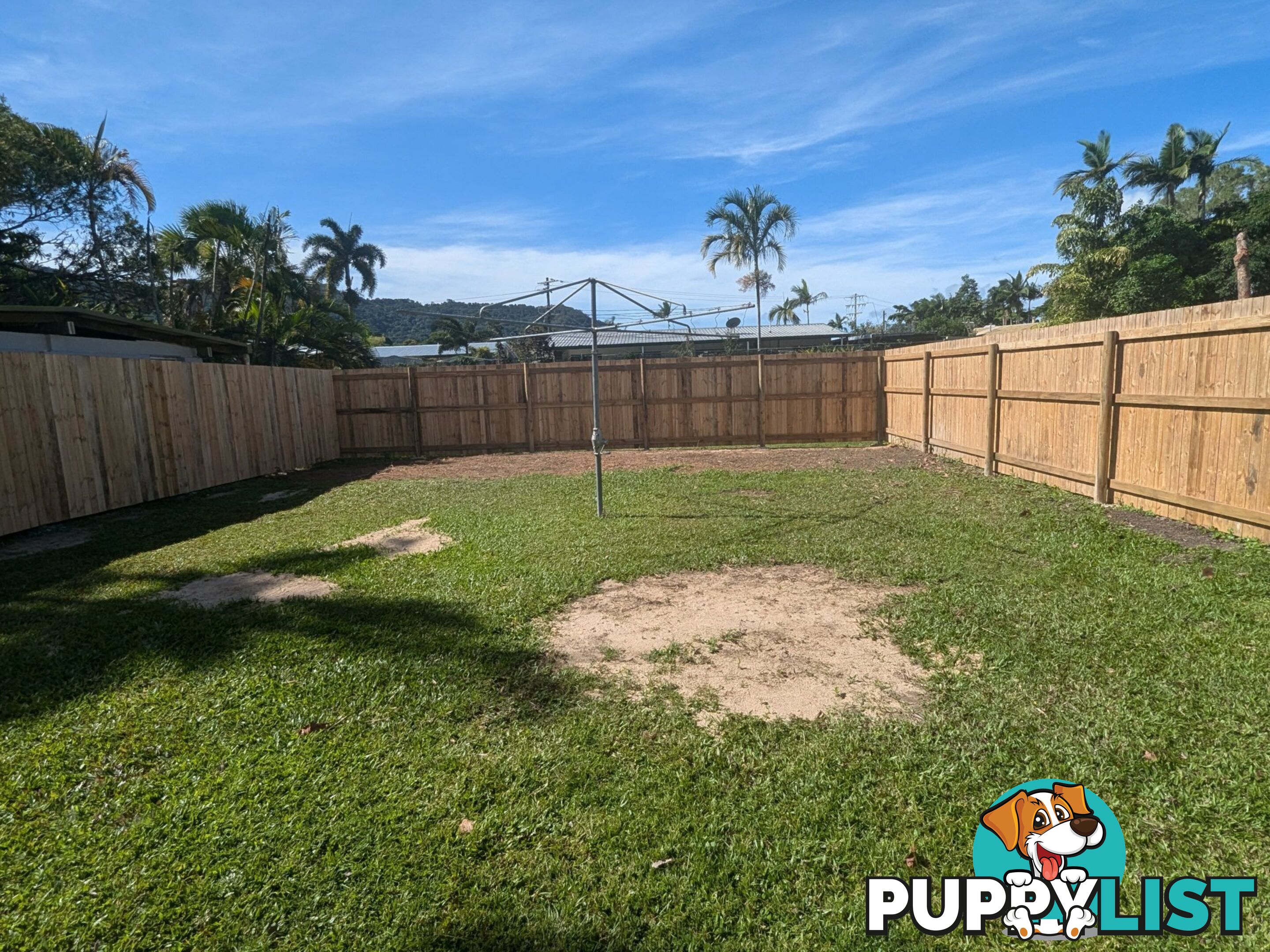 1/10 Stirling Street WHITFIELD QLD 4870
