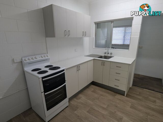 1/10 Stirling Street WHITFIELD QLD 4870