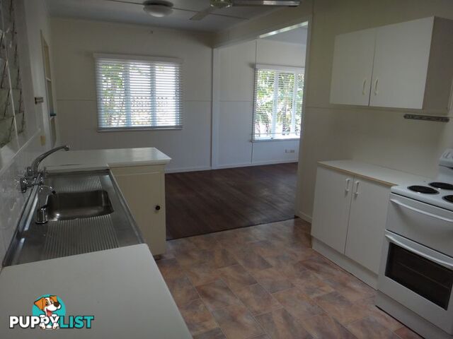 1 Bradford Street WHITFIELD QLD 4870