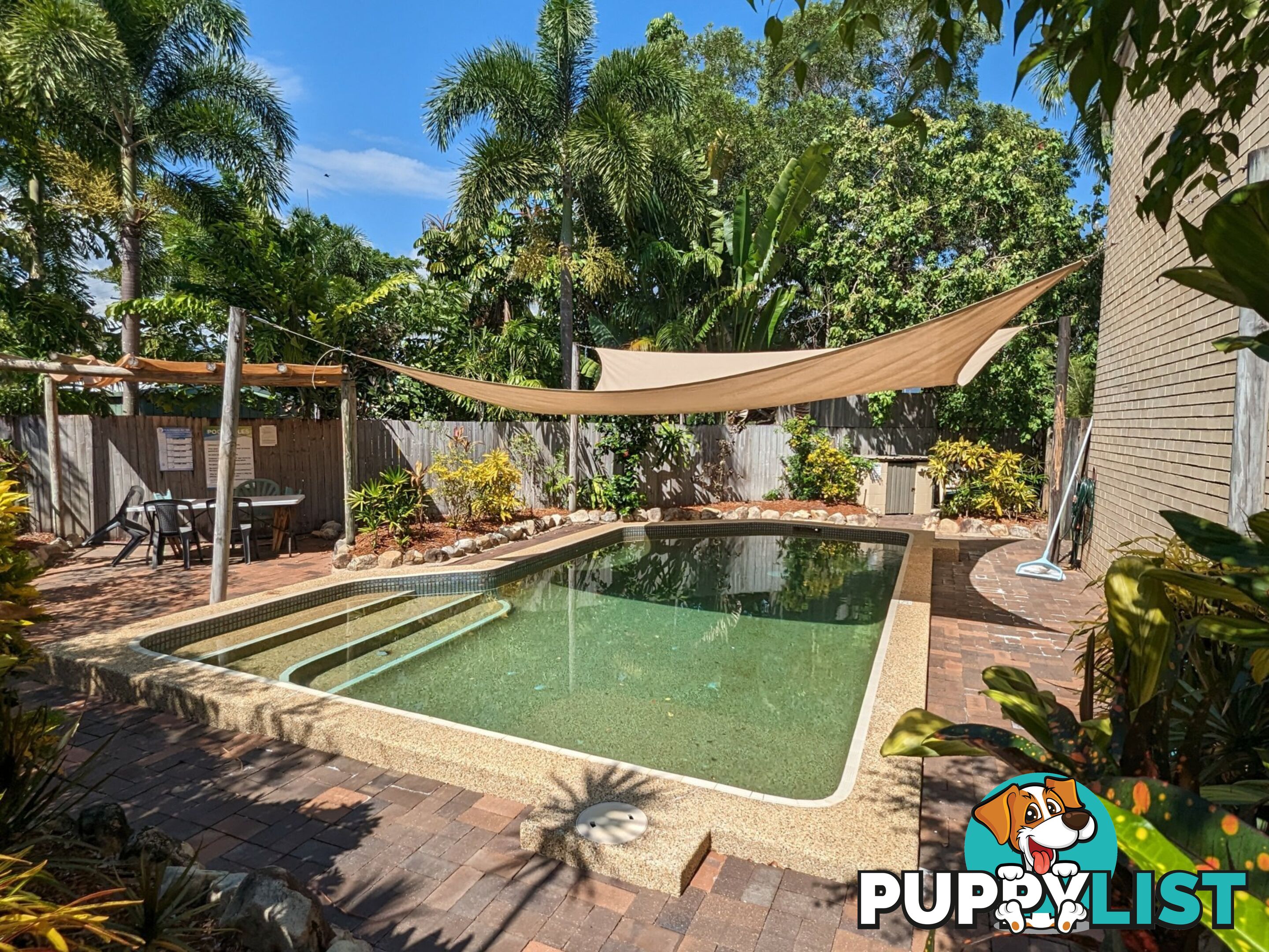 6/21 Poinciana Street HOLLOWAYS BEACH QLD 4878