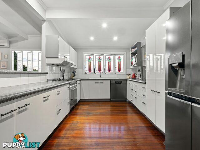 8 Dalgety Street STRATFORD QLD 4870