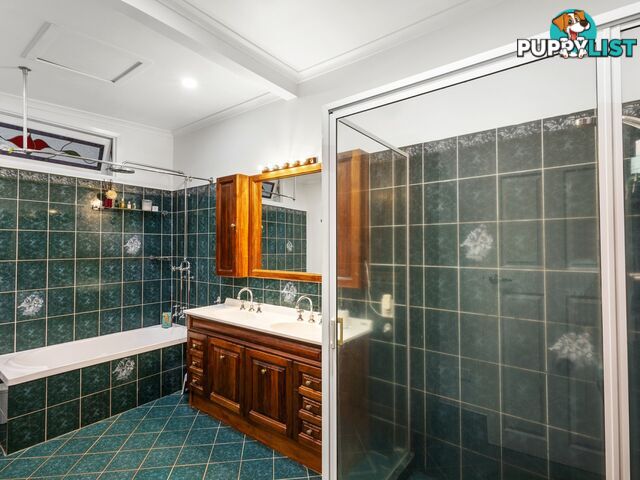8 Dalgety Street STRATFORD QLD 4870