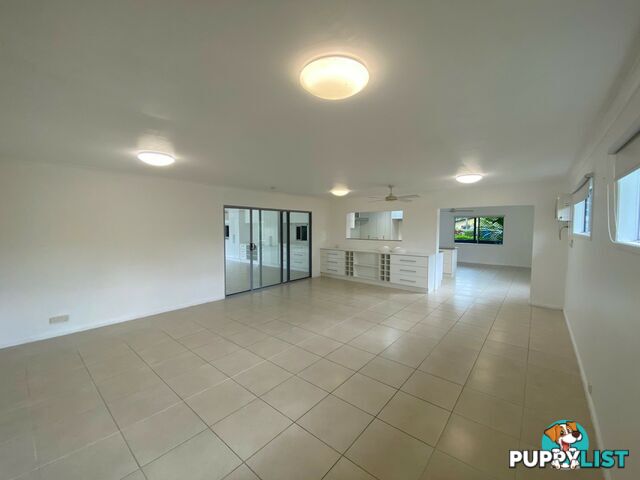 1 Torrance Avenue EDGE HILL QLD 4870