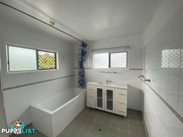 1 Torrance Avenue EDGE HILL QLD 4870