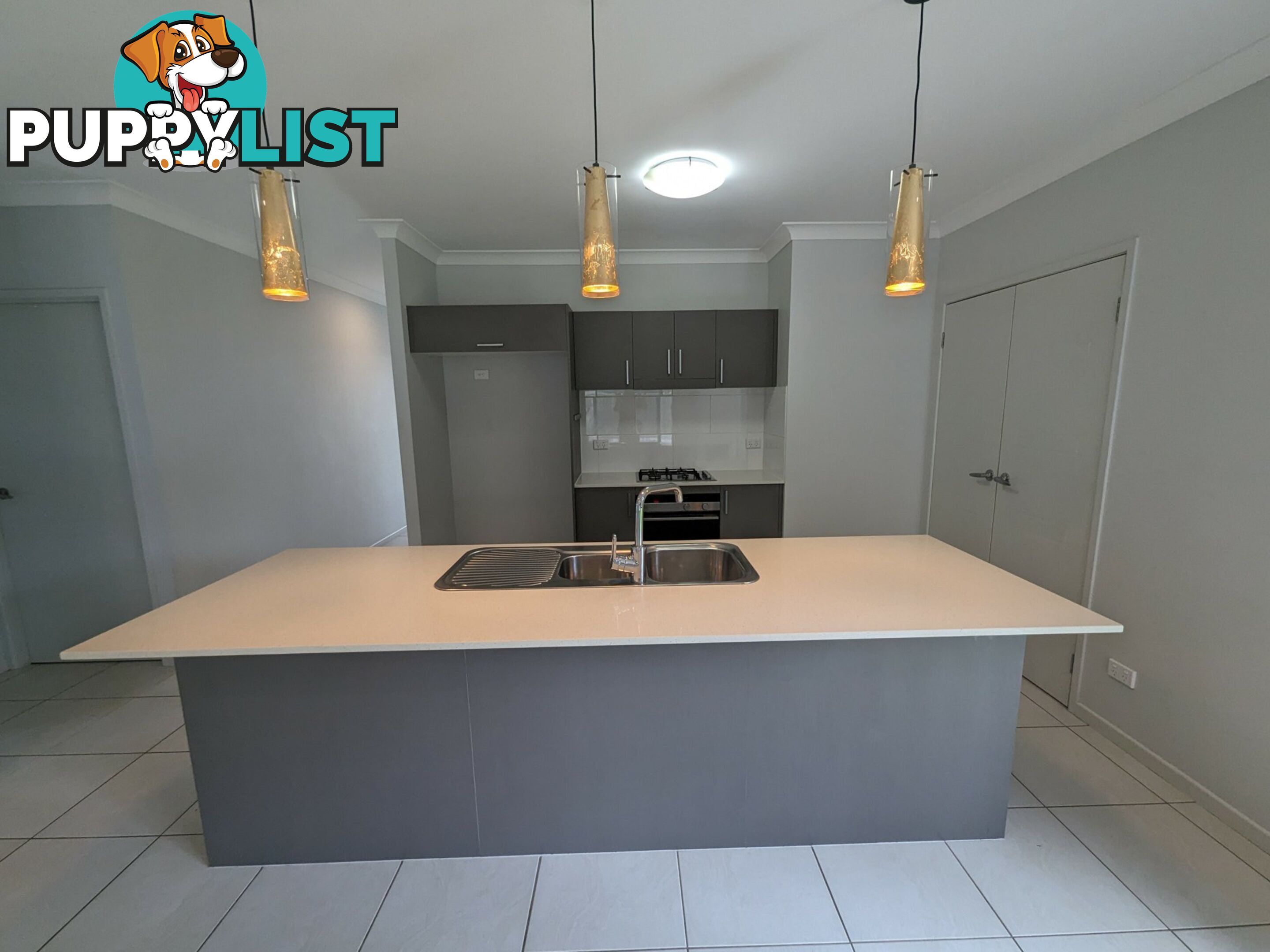 10 Quaterdeck Street TRINITY BEACH QLD 4879