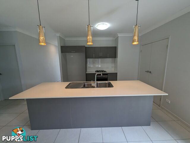 10 Quaterdeck Street TRINITY BEACH QLD 4879