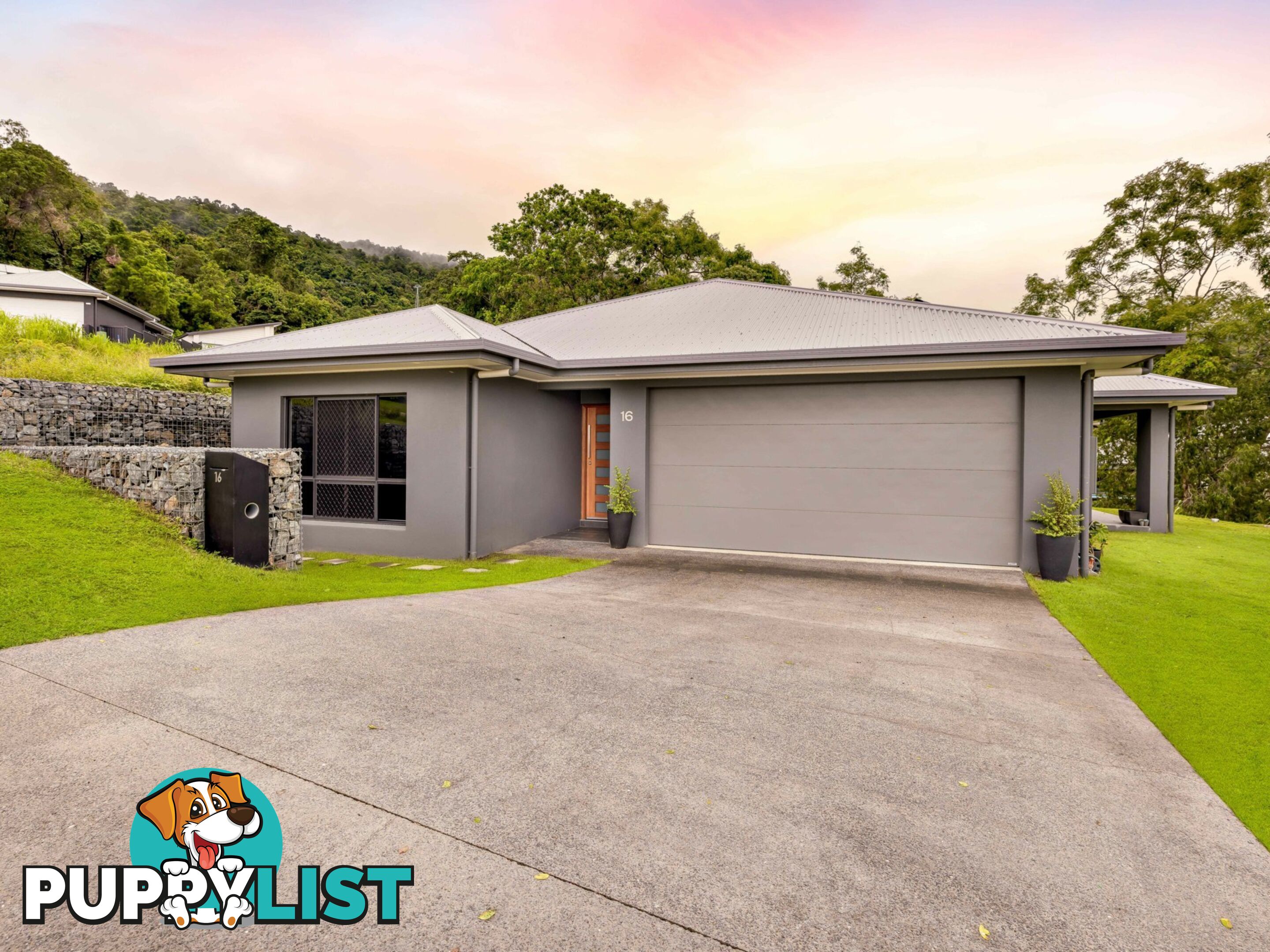 16 Lakeview Street SMITHFIELD QLD 4878