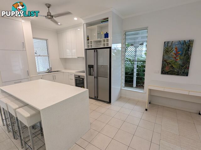 2 Iona Close EDGE HILL QLD 4870