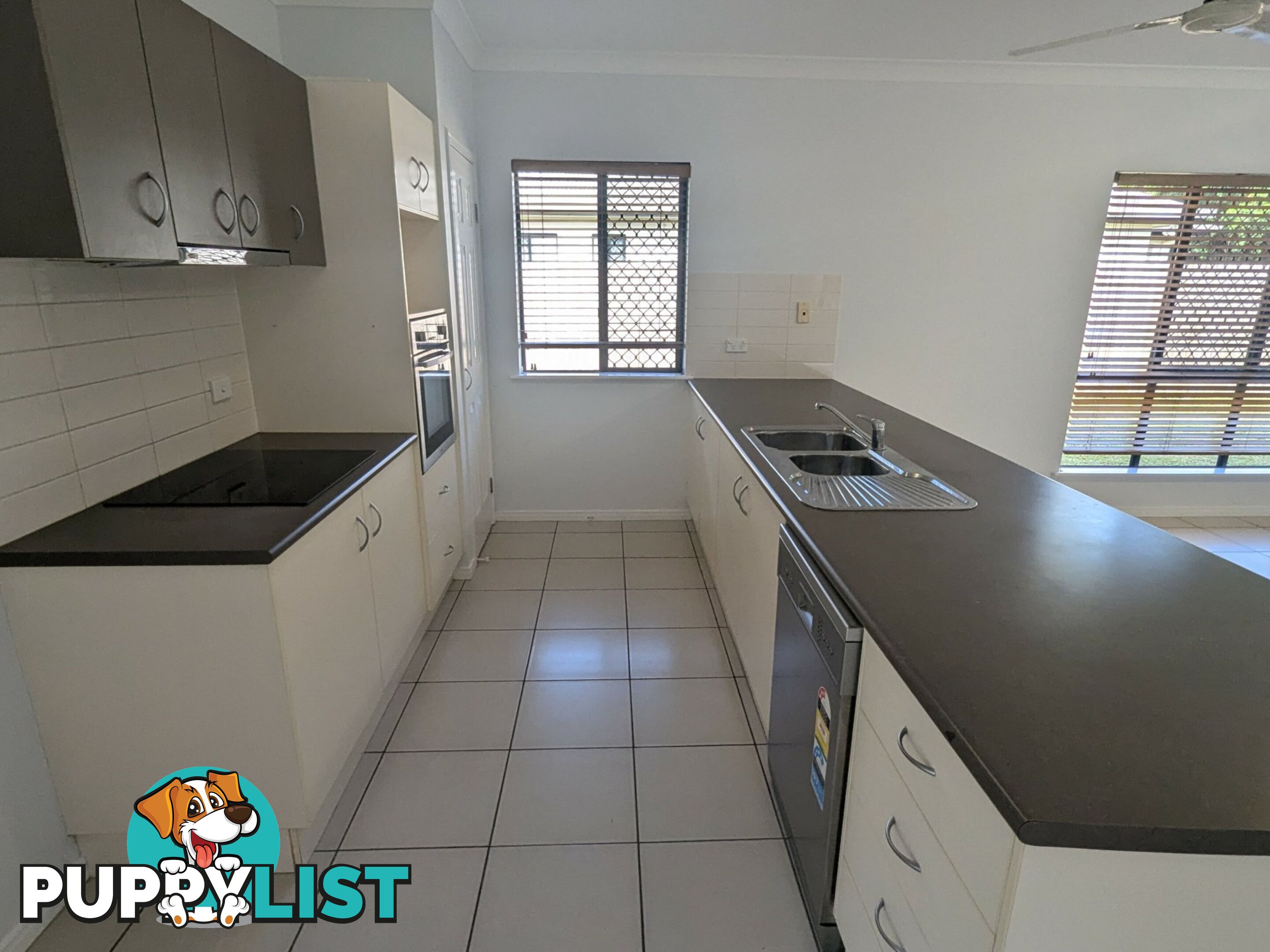 38 Roderick Street BENTLEY PARK QLD 4869