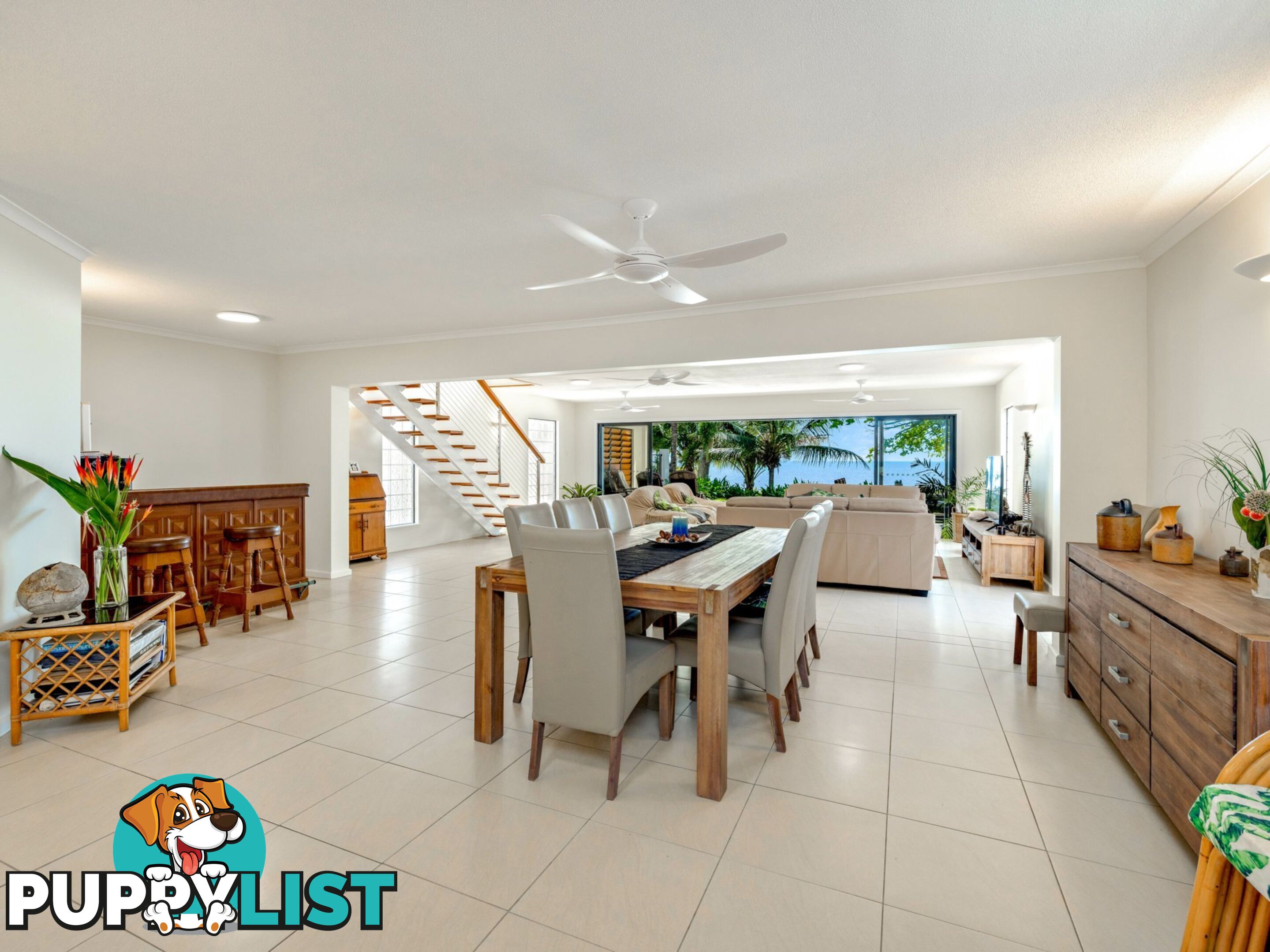 56 Hibiscus Lane HOLLOWAYS BEACH QLD 4878