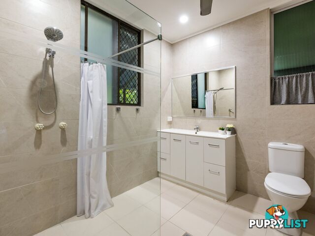 13-15 Murchison Street WHITFIELD QLD 4870