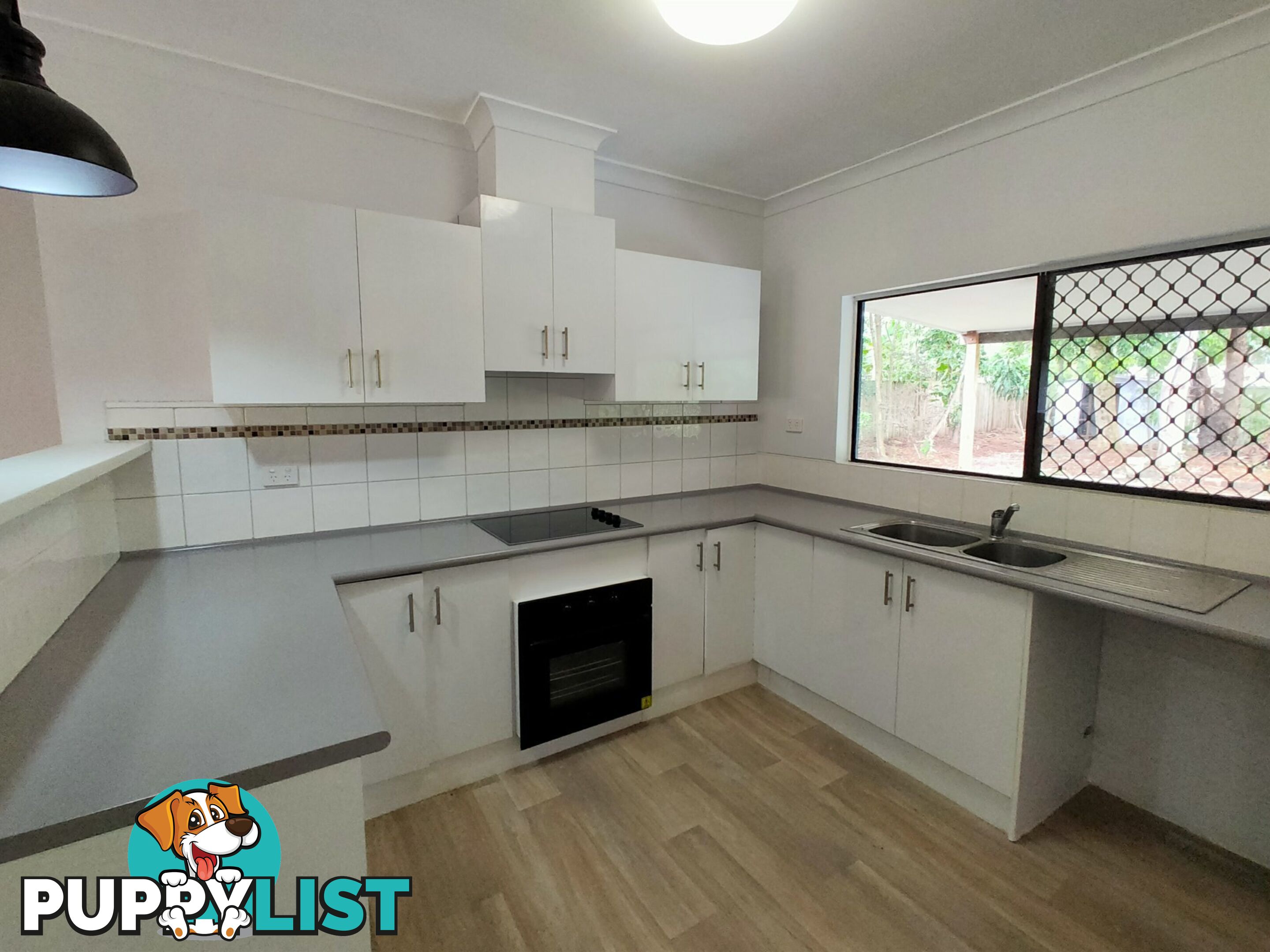 10 Coolangatta Close KEWARRA BEACH QLD 4879